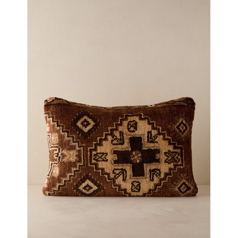 Vintage Lumbar Pillow No. 251, 16″ x 24″