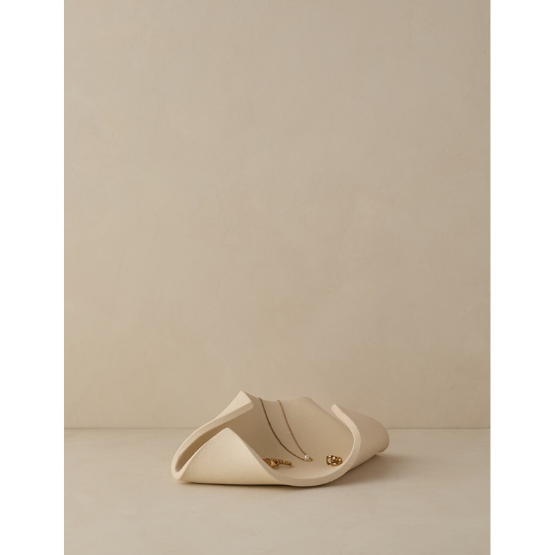 Cove Tray by SIN Bone
