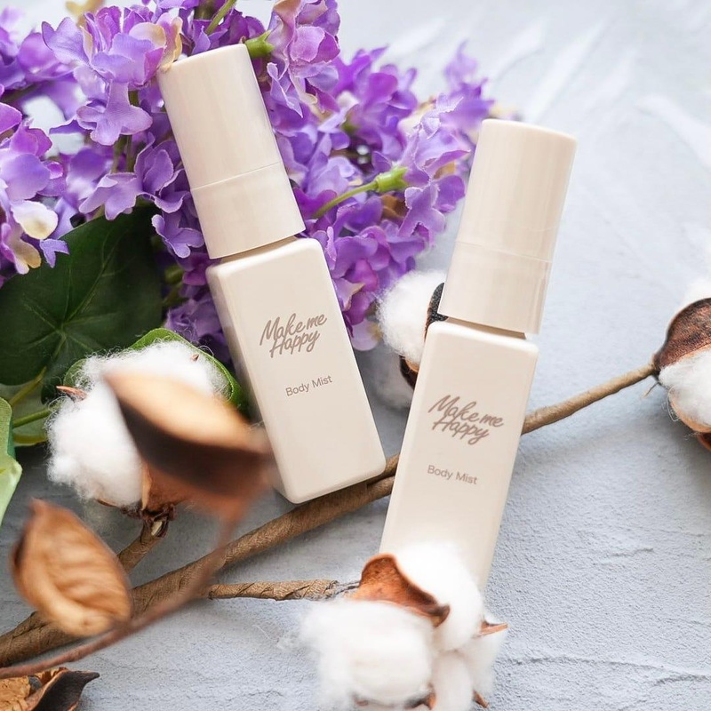 CANMAKE Make Me Happy Body Mist  White