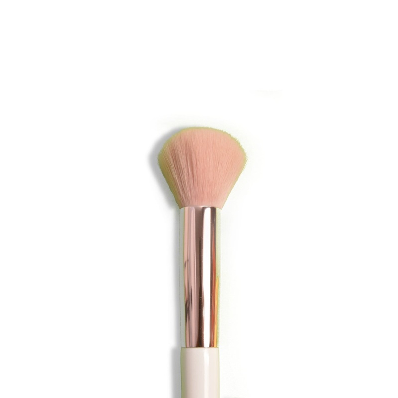 Amor Us Luxe Basics Brush – 204 Contour