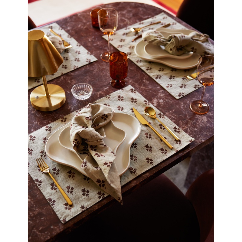 Oli Wine Glass by Ferm Living Green