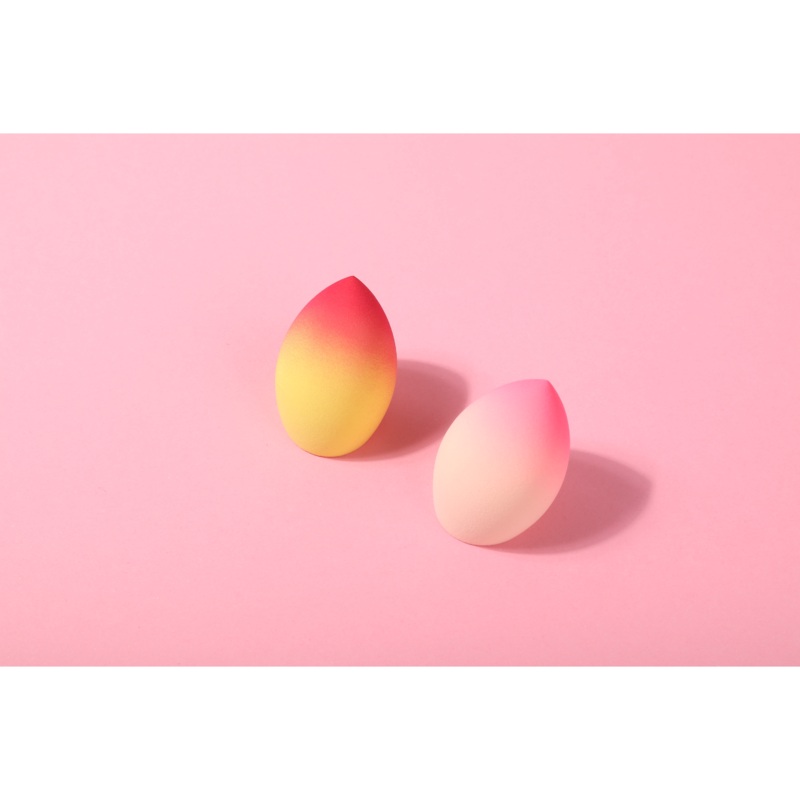 Beauty Sponge: Soak. Squeeze. Dab Yellow/Orange
