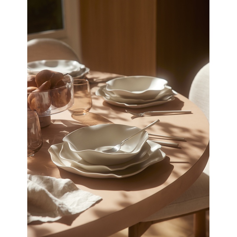 Nadia Satin-Matte Stoneware Dinnerware Ivory 4-Piece Set